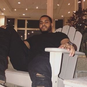 Meet your Posher, Lloyd